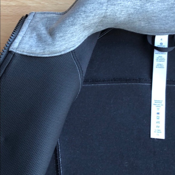 Lululemon Bomber Jacket in Grey - Picture 8 of 9
